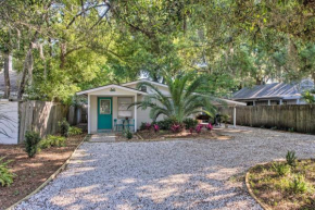 Cozy St Simons Island Cottage - Close to Beaches!